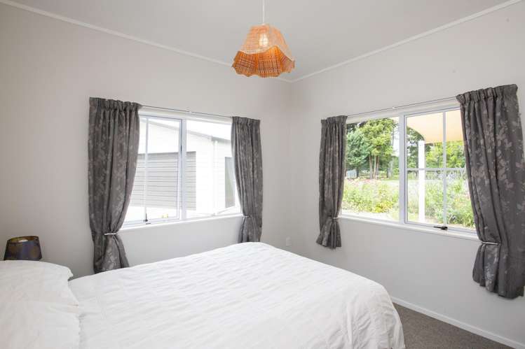 63 Ngakoroa Road Ormond_11