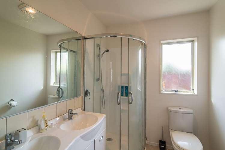 11a Waldie Grove Avalon_13