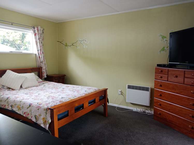 37 Wallace Street Featherston_11