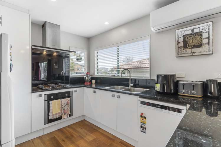 29 Copplestone Place New Lynn_6