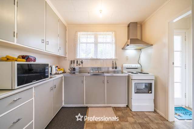 10a and b Poole Crescent Wainuiomata_3