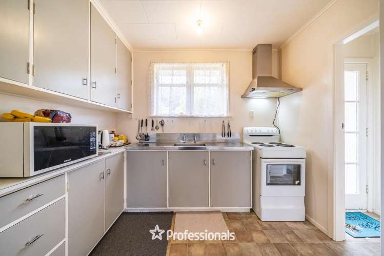 10a and b Poole Crescent Wainuiomata_3