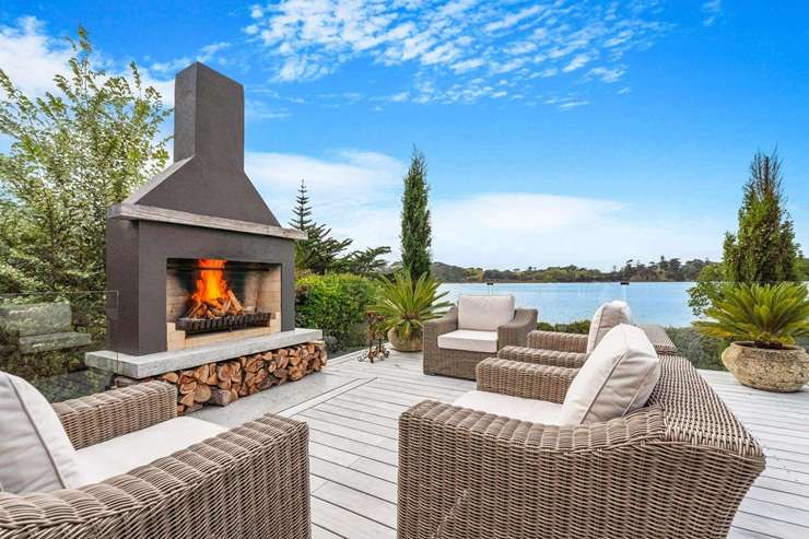 9  Young Street, Mahurangi East, Scotts Landing, Rodney
