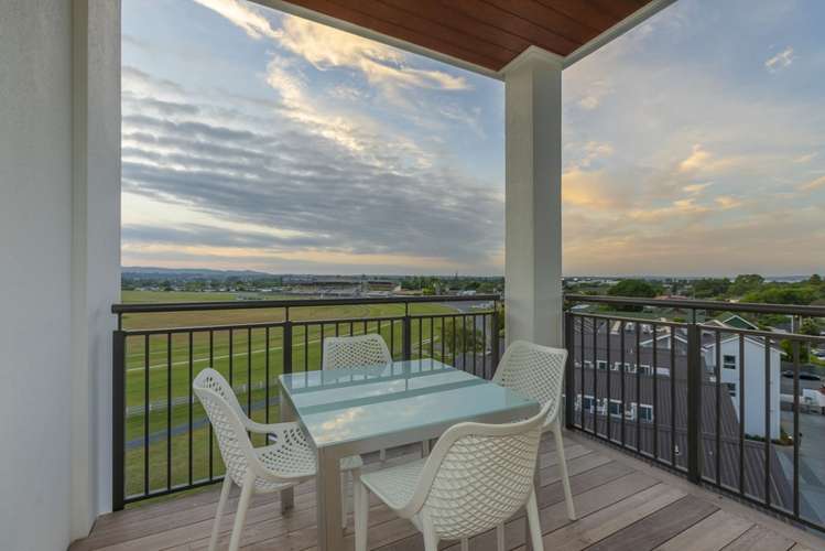 302/26c Racecourse Parade Avondale_12