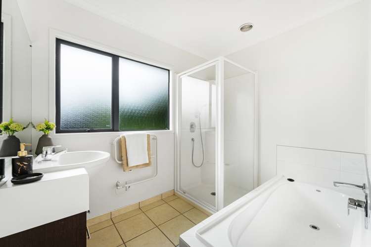 4 Adrigole Place East Tamaki_16
