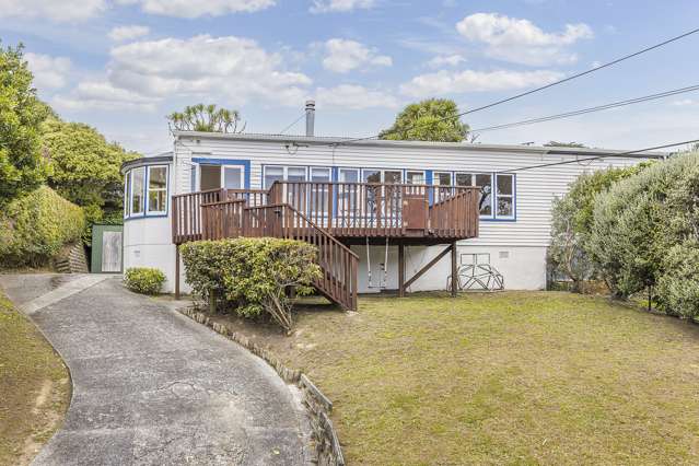 33 Bankot Crescent Ngaio_1