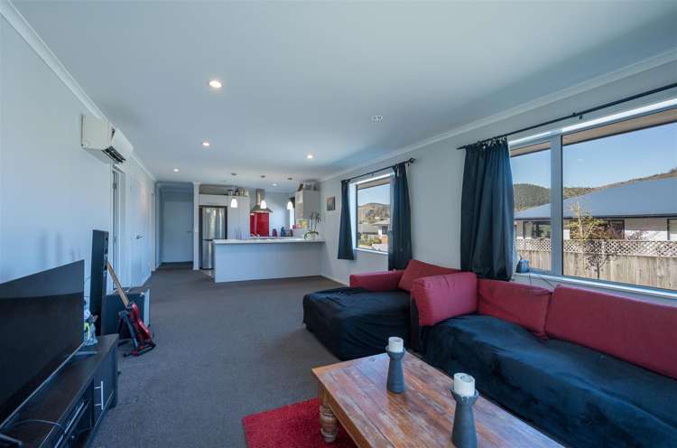 49 Saint Lawrence Street Toi Toi_5