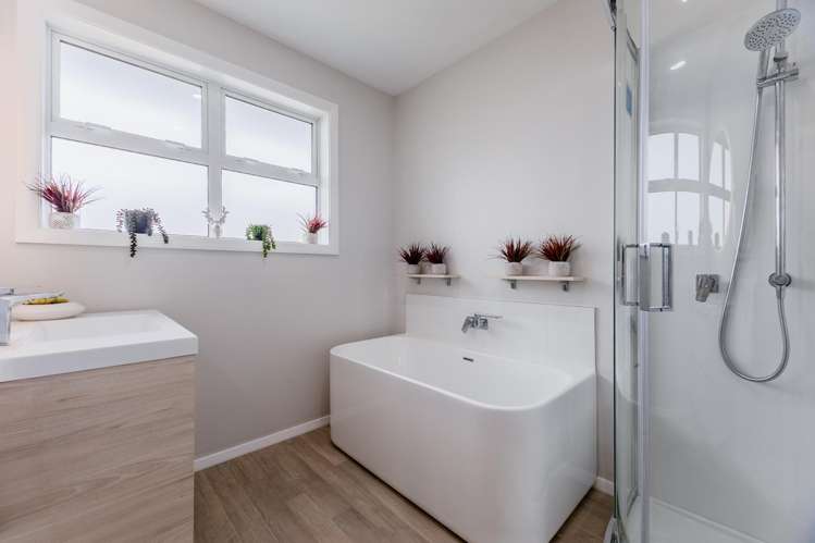 44 Gray Avenue Paraparaumu Beach_16