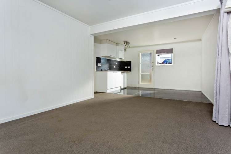 11 Nea Place Hillcrest_16