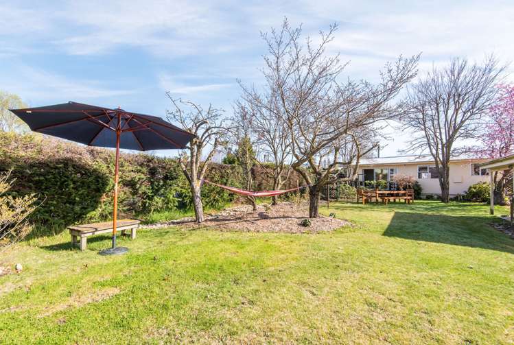 15 Dale Street Albert Town_13