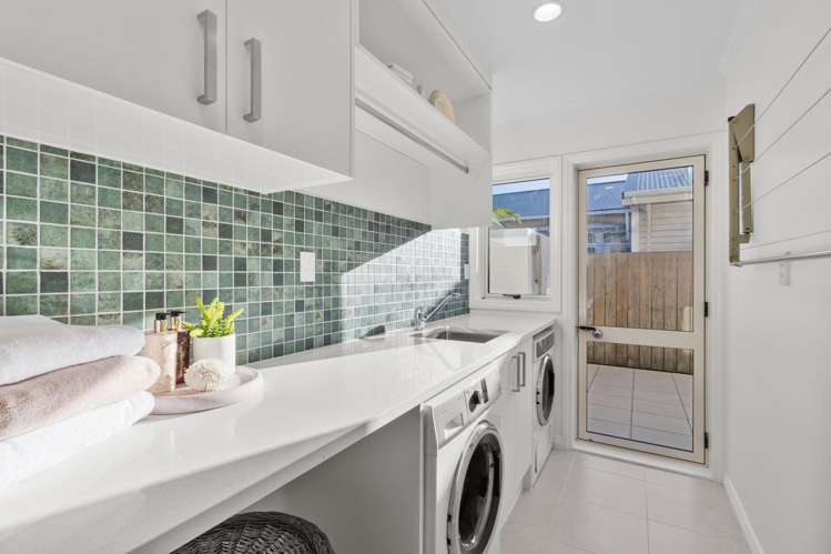 97B The Drive Epsom_23