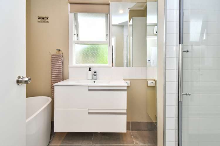 21 Hatherlow Street Glenfield_14