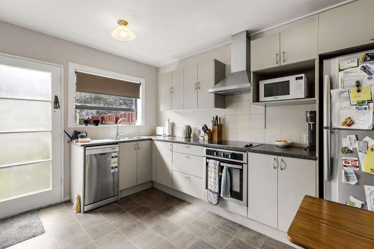 5/21 Dee Street Island Bay_4