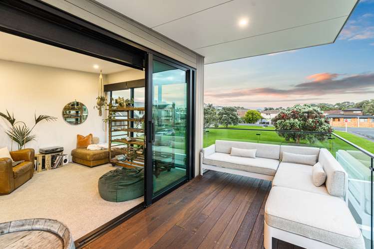 3a William Bayes Place Red Beach_20