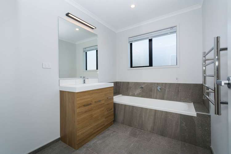 58 Argent Lane Wainui_10