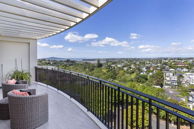 7b/38 James Cook Crescent Remuera_1