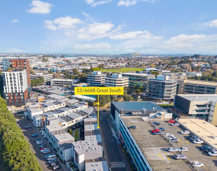 13/666B Great South Road Ellerslie_2