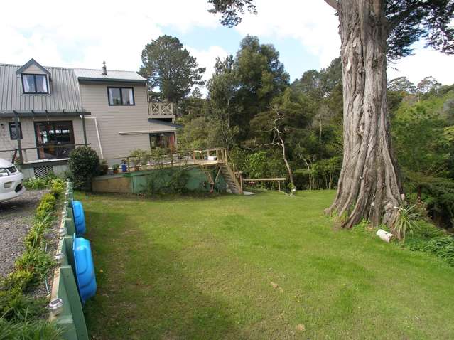 138 Attwood Road Paremoremo_4