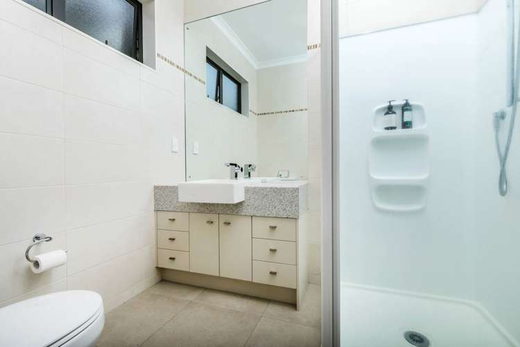 31 Pin Oak Drive Schnapper Rock_10