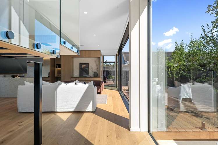 2/36 Tui Street Fendalton_16