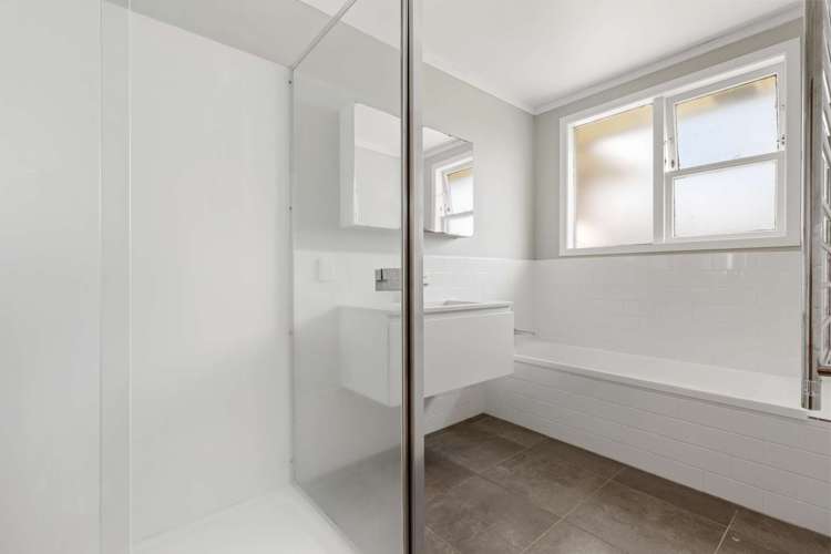 205 Ranolf Street Glenholme_9