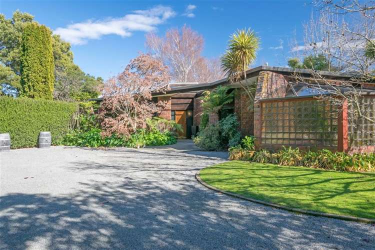 671 New Renwick Road Fairhall_34