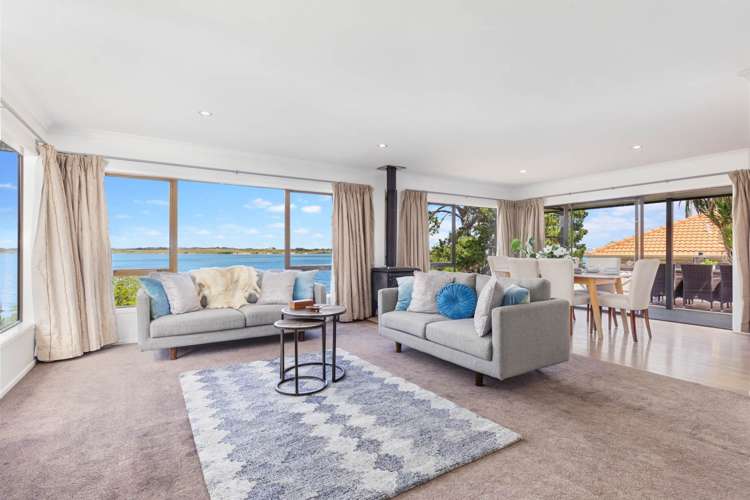 29 Saint Annes Crescent Wattle Downs_6