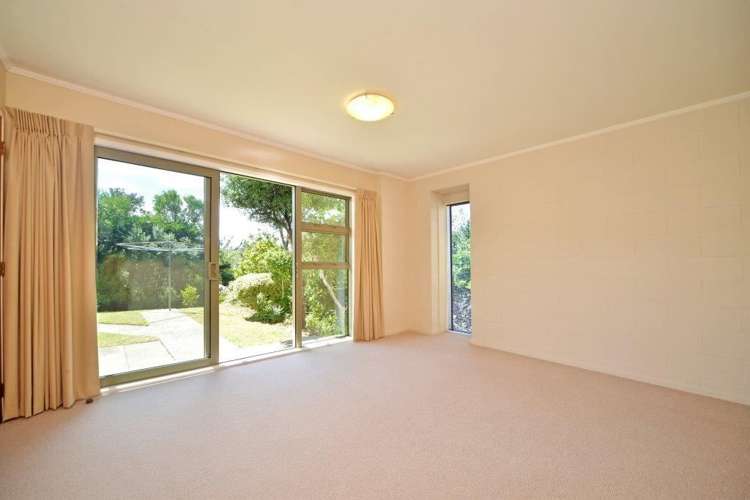 3/8 Narbada Crescent Khandallah_13