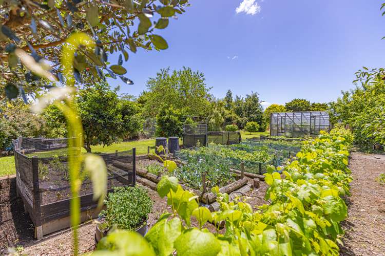 274 High Street North Carterton_17