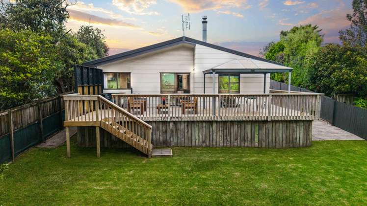 4 Macrocarpa Place Ranui_1