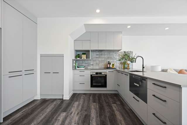 24E Pickering Crescent 1054_3