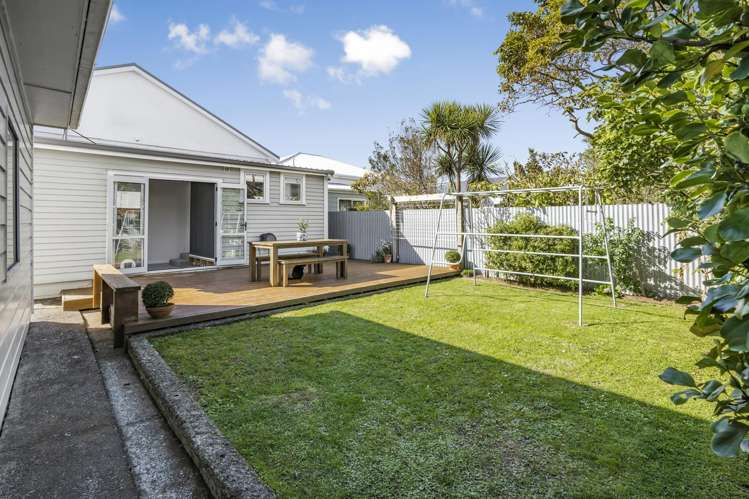 12 Huia Street Petone_21