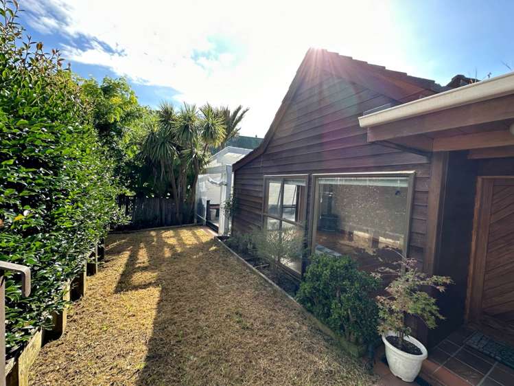 3C Dallinghoe Crescent Milford_21