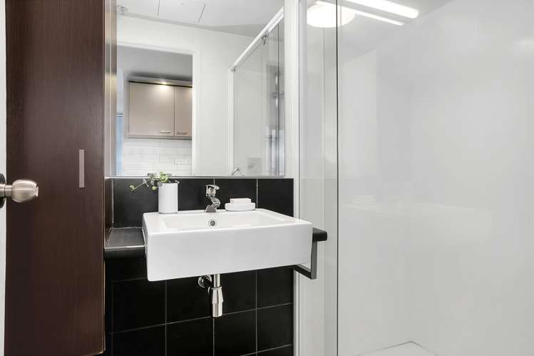 609/96 Symonds Street Grafton_9