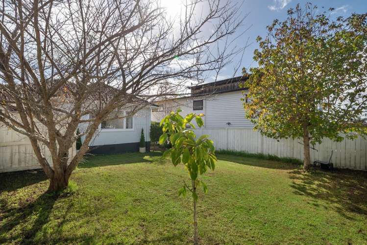 16 Achilles Crescent Narrow Neck_2