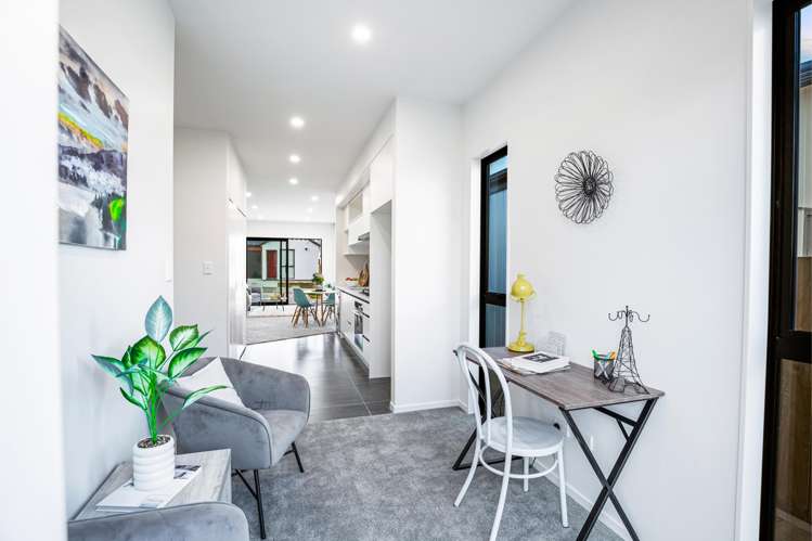 12 Taiororua Avenue Massey_7