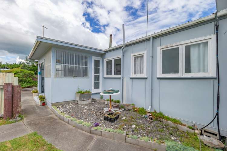5 Ngatiawa Street Himatangi Beach_24