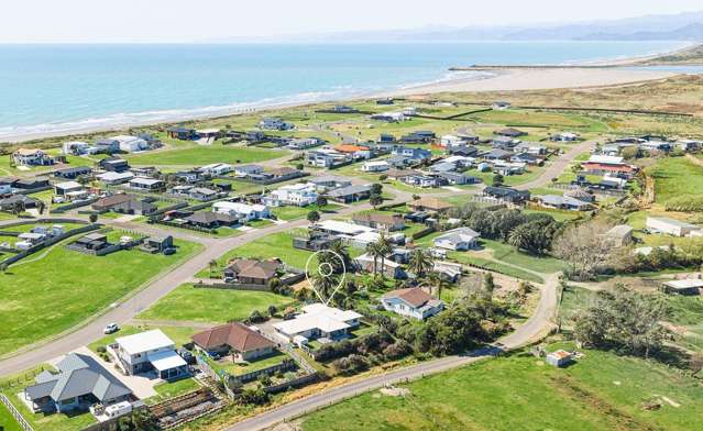 Family living, relaxing retirement or holiday fun.