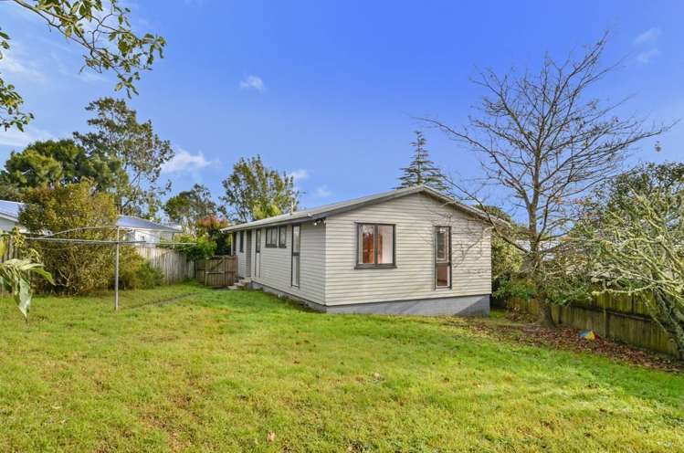 46 Taurus Crescent Beach Haven_15