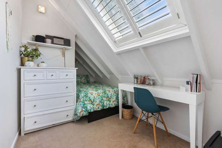 33 Ewhurst Place Goodwood Heights_17