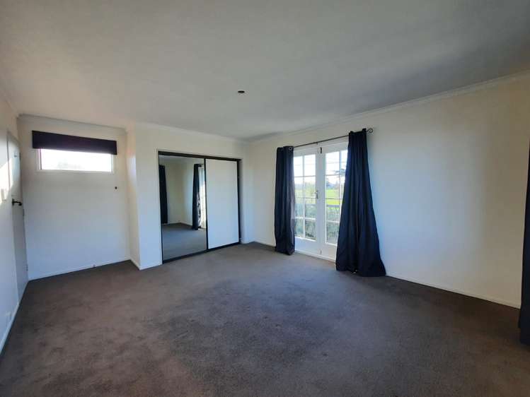 405 Avonhead Road 1392_5
