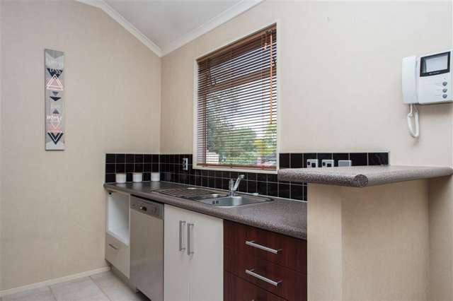 37A Abbotsford Street 3295_2