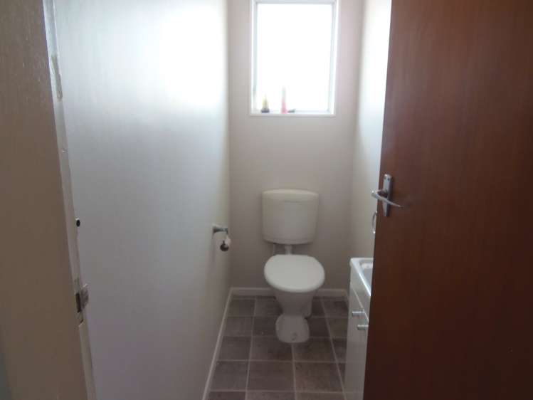 196 California Drive Totara Park_6