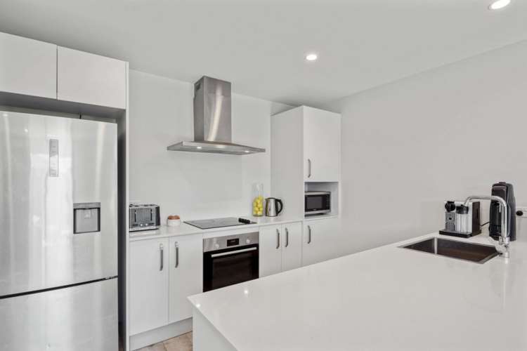 7 McCahon Lane Rolleston_1