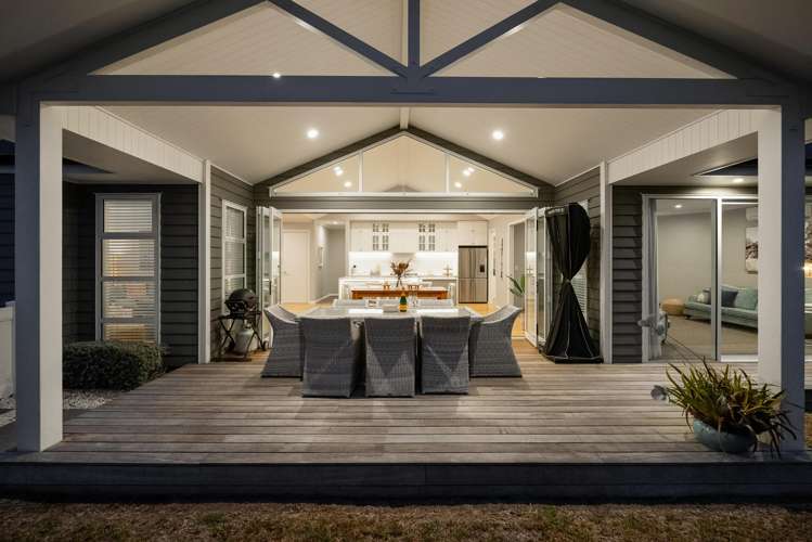 8 Waitemata Drive One Tree Point_3