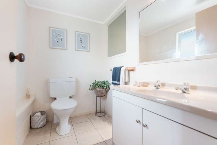 13 Juliet Avenue Howick_22