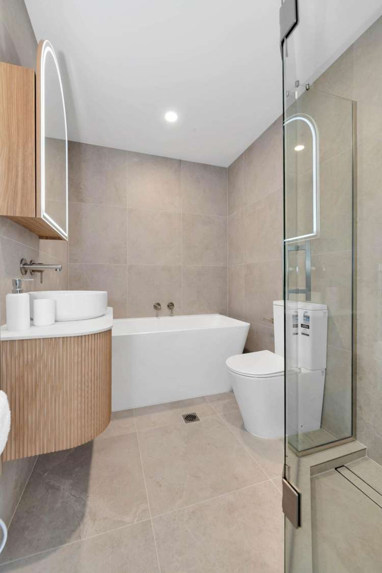 1/97 Cook Street Howick_24