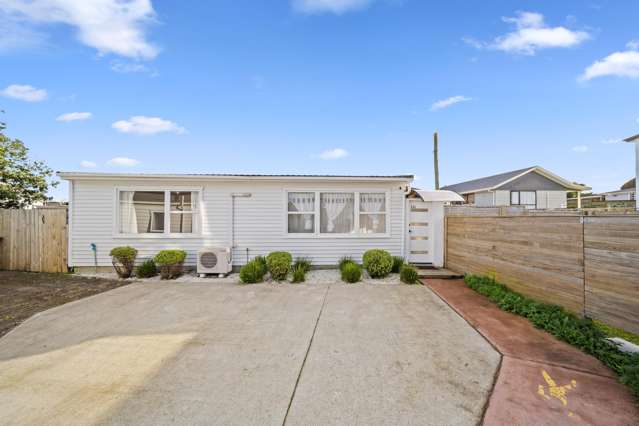 26c Christmas Road Manurewa_1