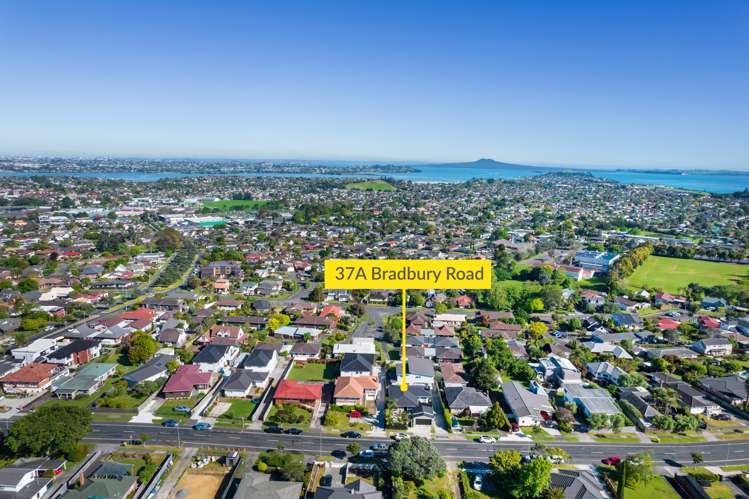 37a Bradbury Road Botany Downs_32