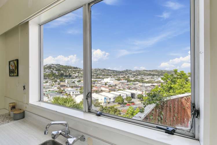 2/46 Maupuia Road Miramar_10